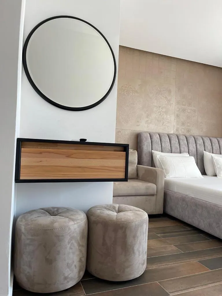 Hotel Adria Shëngjin